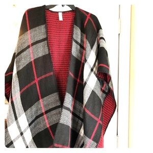 wrap plaid reversible new, never worn